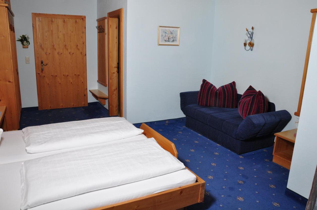 Hotel Zum Hirschen ロイタシュ 部屋 写真